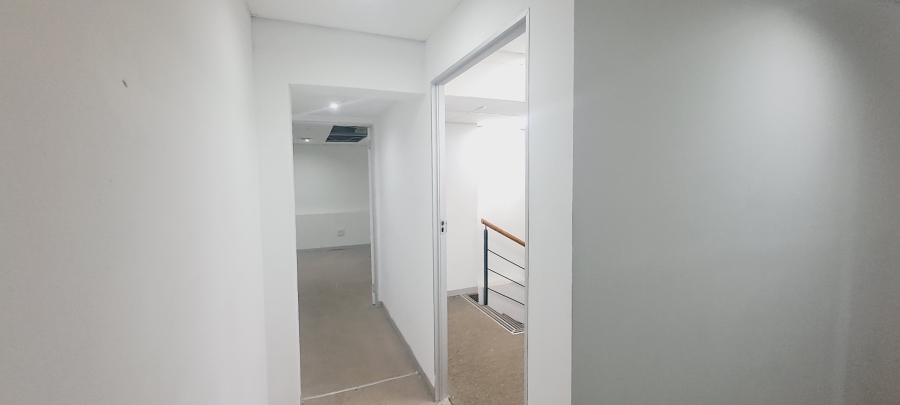 To Let commercial Property for Rent in Sonstraal Western Cape